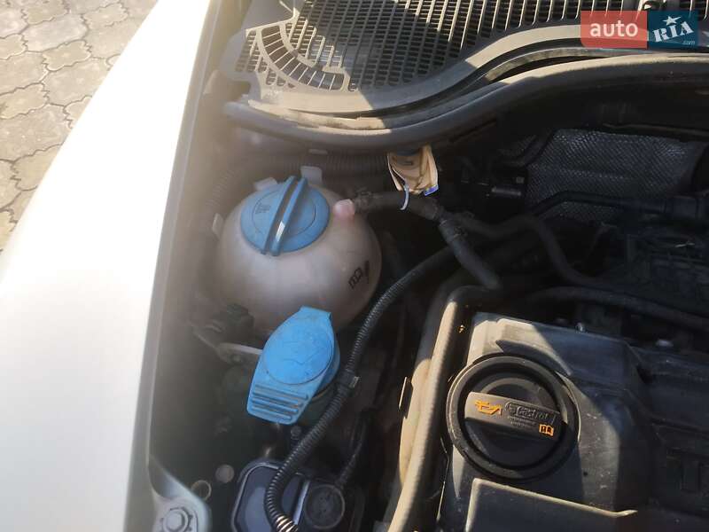 Универсал Skoda Octavia 2011 в Кропивницком фото 2 Универсал Skoda Octavia 2011 в Кропивницком