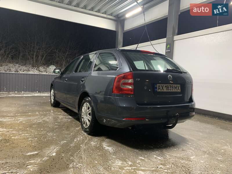 Универсал Skoda Octavia 2010 в Харькове фото 3 Универсал Skoda Octavia 2010 в Харькове