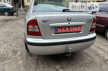 Лифтбек Skoda Octavia 2003 в Днепре