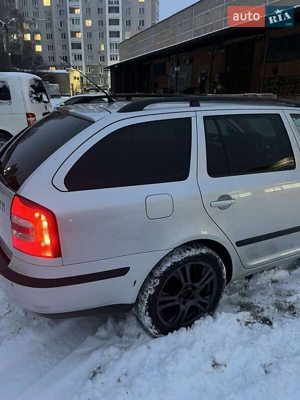 Универсал Skoda Octavia 2005 в Чернигове