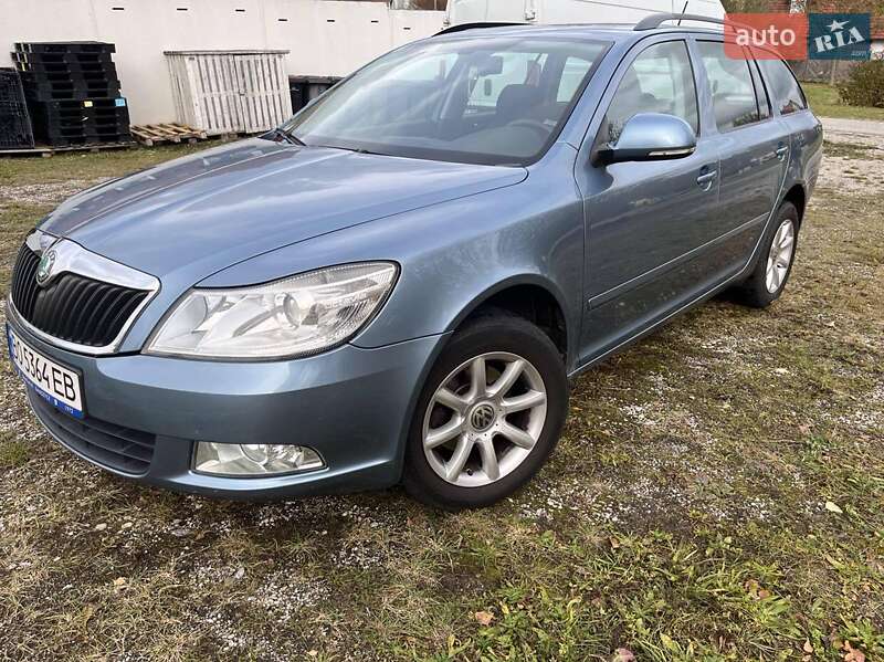Універсал Skoda Octavia 2011 в Борщеві