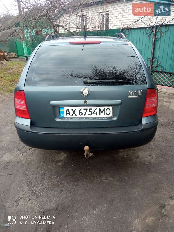 Универсал Skoda Octavia 2004 в Карловке