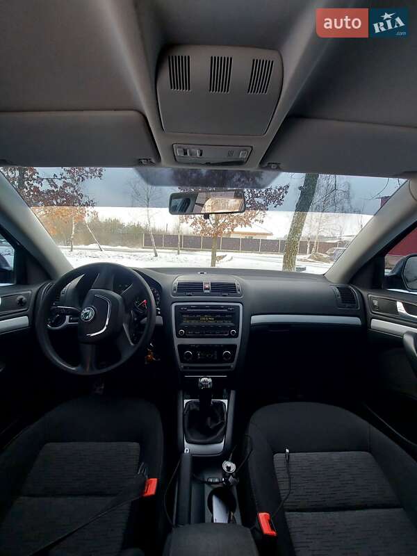 Универсал Skoda Octavia 2010 в Сарнах