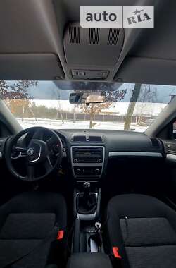 Универсал Skoda Octavia 2010 в Сарнах