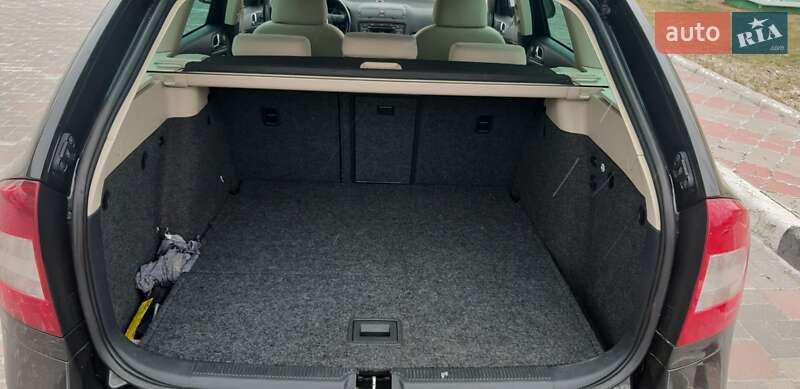 Универсал Skoda Octavia 2012 в Овруче