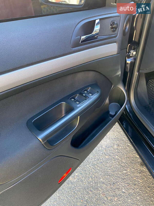 Лифтбек Skoda Octavia 2012 в Николаеве