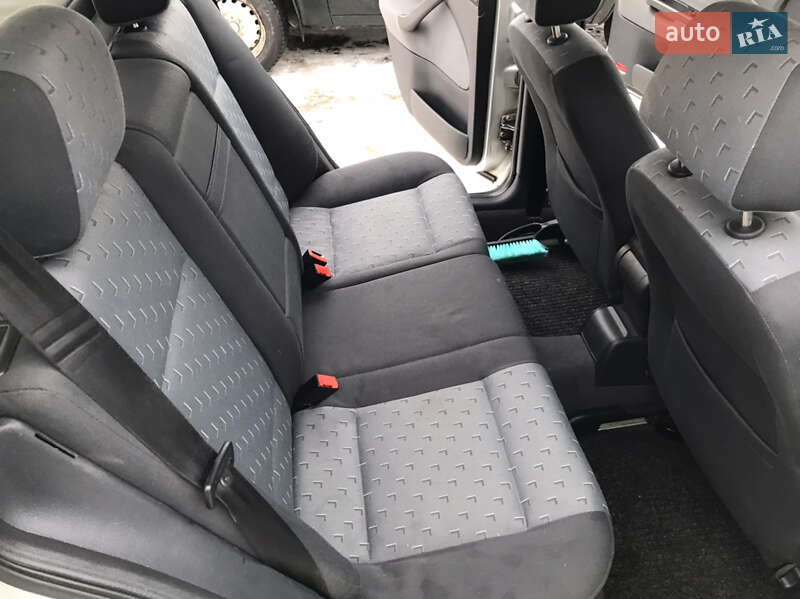 Универсал Skoda Octavia 2001 в Черкассах