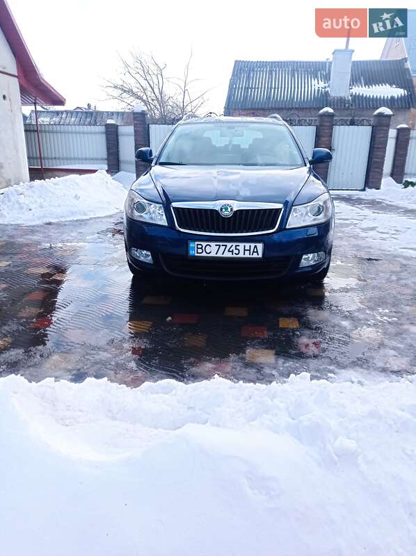Універсал Skoda Octavia 2012 в Буську