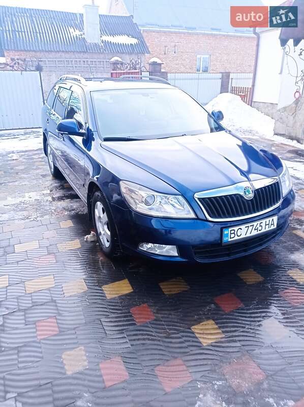 Універсал Skoda Octavia 2012 в Буську