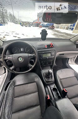 Лифтбек Skoda Octavia 2004 в Хусте