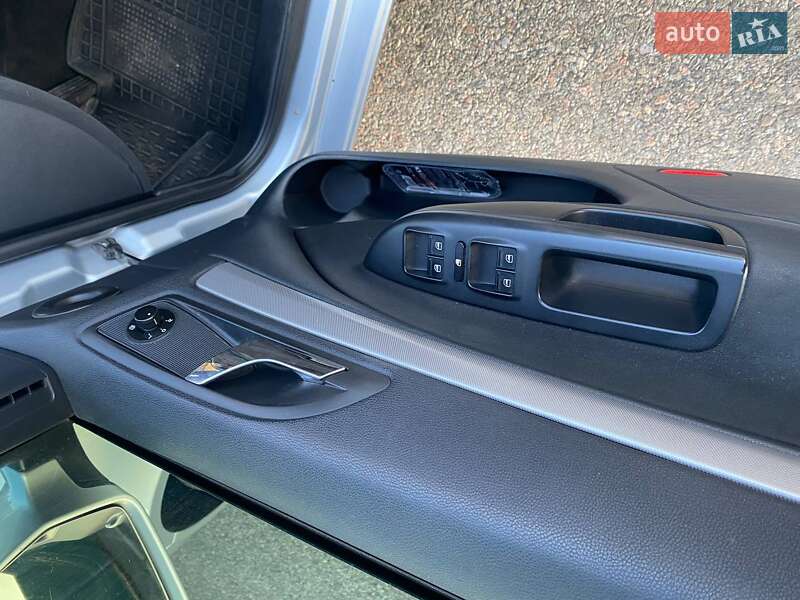 Универсал Skoda Octavia 2012 в Киеве фото 10 Универсал Skoda Octavia 2012 в Киеве