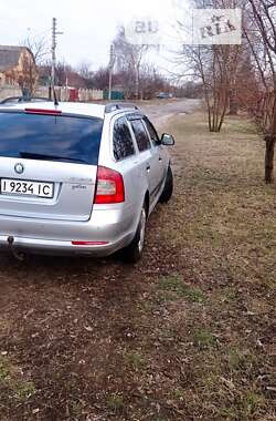 Універсал Skoda Octavia 2010 в Фастові