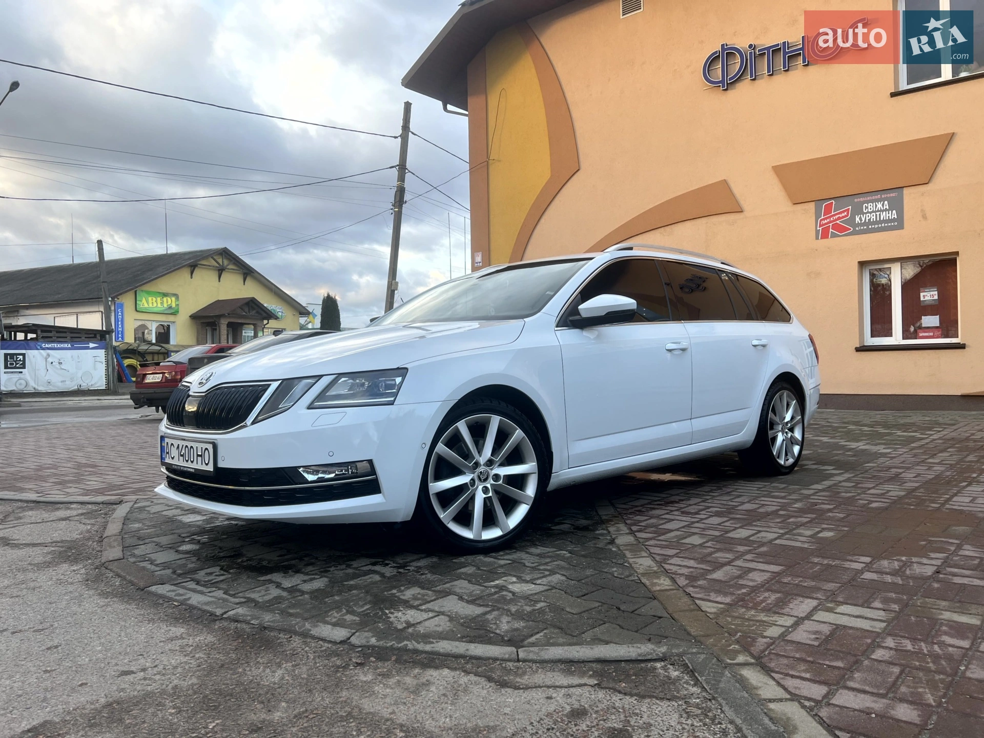 2019 Skoda Octavia - фото 1