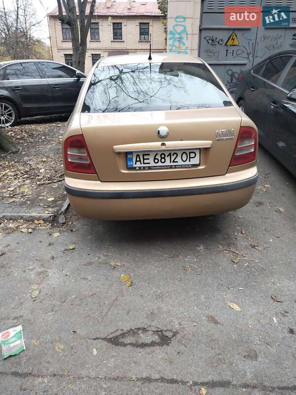 Ліфтбек Skoda Octavia 2001 в Києві