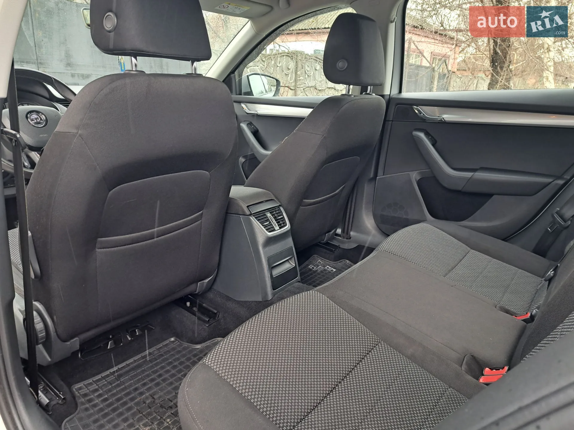 2015 Skoda Octavia - мініатюра 18
