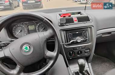 Лифтбек Skoda Octavia 2008 в Львове