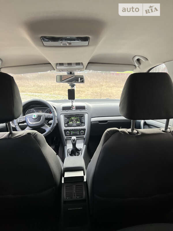 Універсал Skoda Octavia 2012 в Тячеві