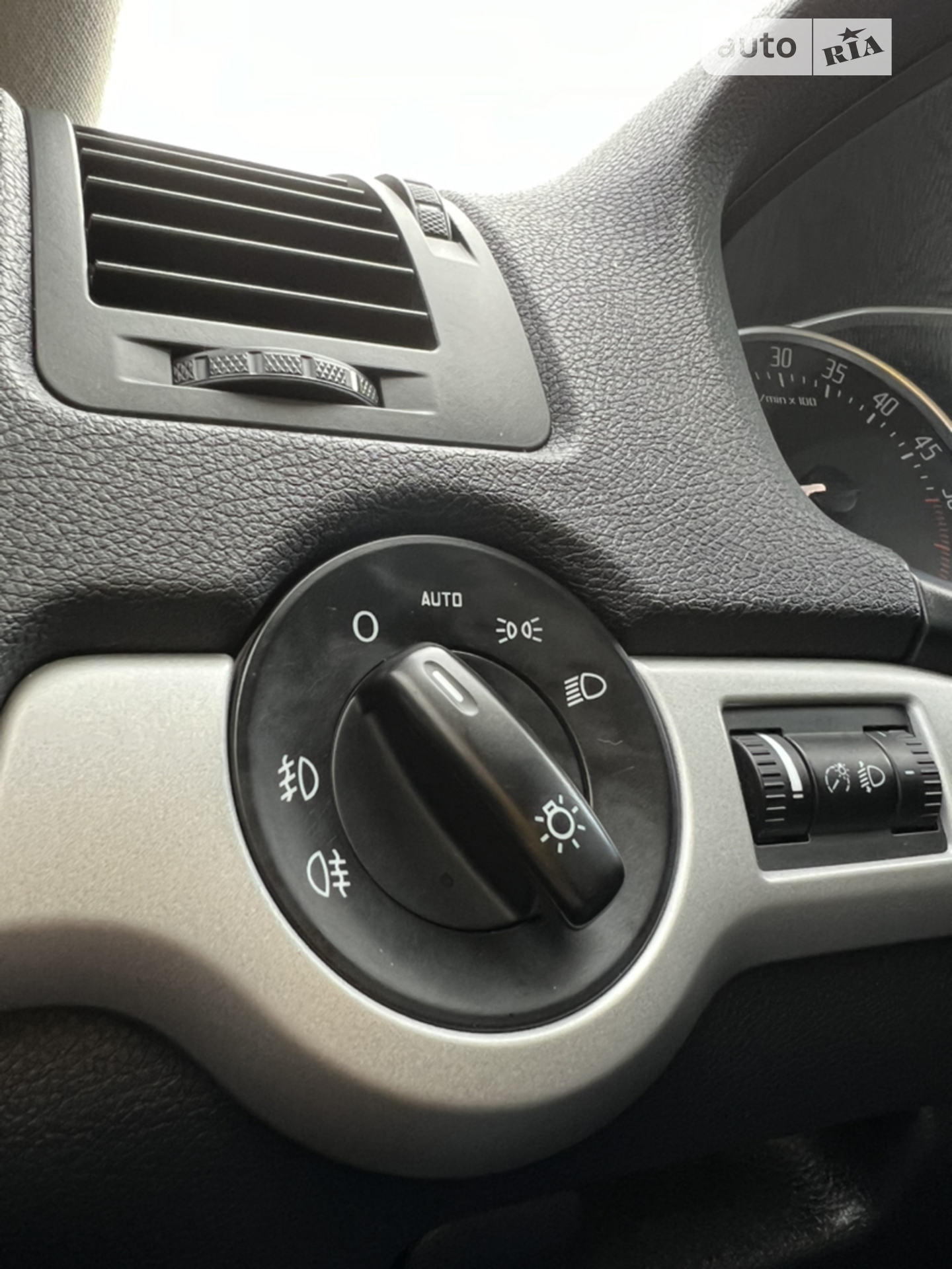 2012 Skoda Octavia - мініатюра 17