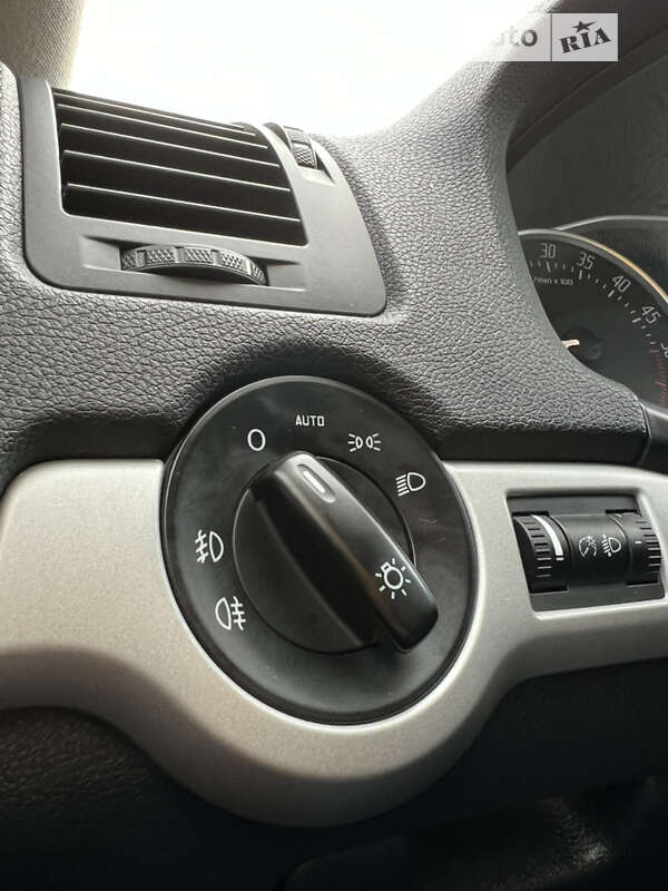 Універсал Skoda Octavia 2012 в Тячеві
