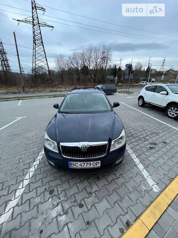 Универсал Skoda Octavia 2012 в Самборе