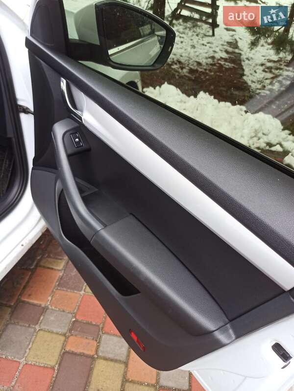 Универсал Skoda Octavia 2016 в Киеве фото 19 Универсал Skoda Octavia 2016 в Киеве