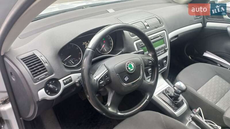 Универсал Skoda Octavia 2009 в Киеве фото 3 Универсал Skoda Octavia 2009 в Киеве