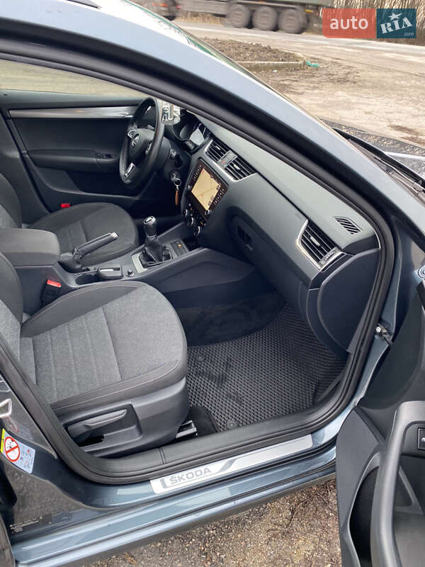 Універсал Skoda Octavia 2019 в Кропивницькому
