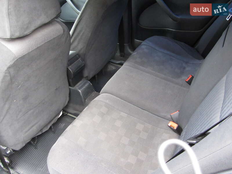 Лифтбек Skoda Octavia 2004 в Днепре фото 7 Лифтбек Skoda Octavia 2004 в Днепре