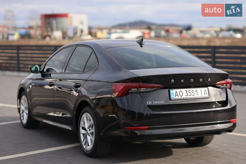 Лифтбек Skoda Octavia 2020 в Мукачево