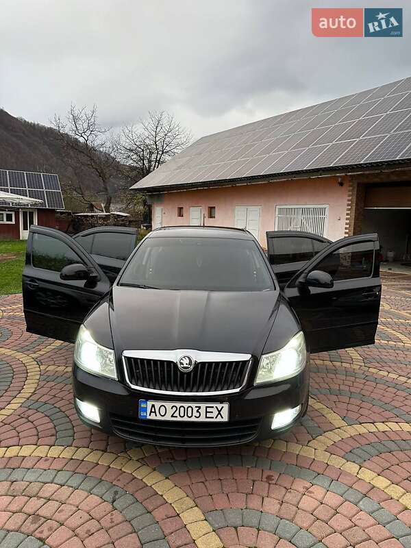 Лифтбек Skoda Octavia 2012 в Тячеве