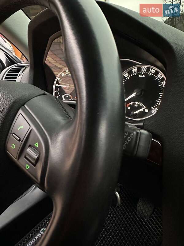 Лифтбек Skoda Octavia 2012 в Тячеве