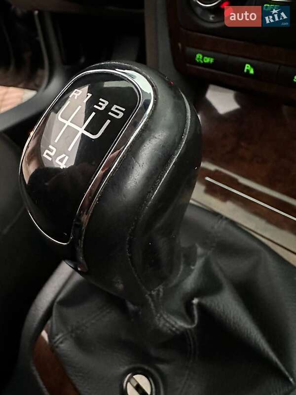 Лифтбек Skoda Octavia 2012 в Тячеве