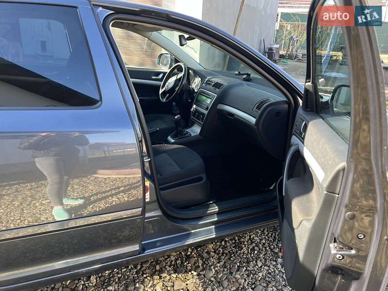 Лифтбек Skoda Octavia 2011 в Ивано-Франковске