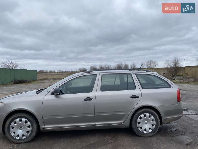 Універсал Skoda Octavia 2010 в Житомирі фото 3 Універсал Skoda Octavia 2010 в Житомирі