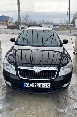 Універсал Skoda Octavia 2009 в Дніпрі