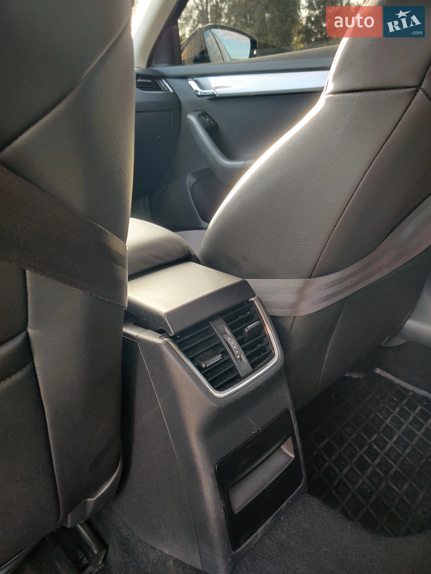 2015 Skoda Octavia - мініатюра 19