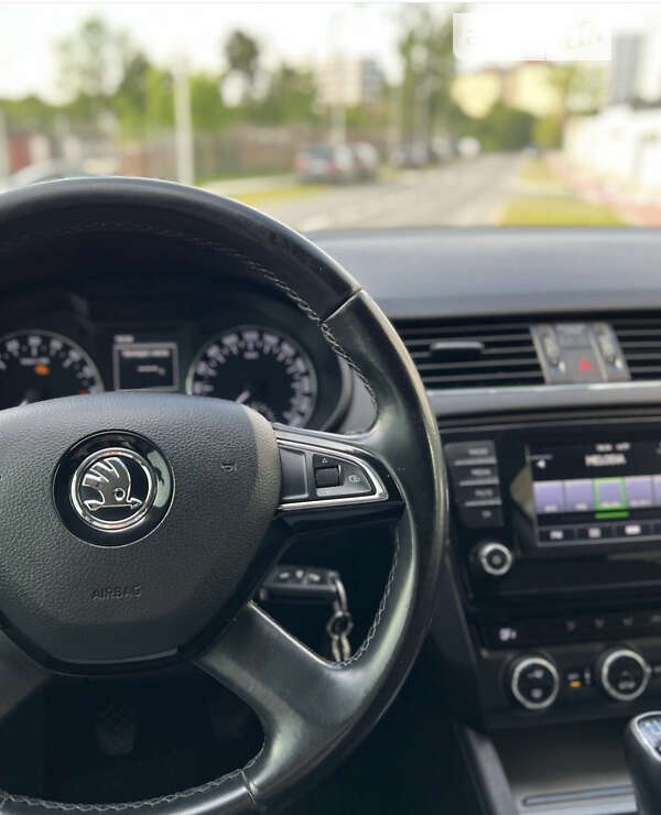 Универсал Skoda Octavia 2015 в Трускавце