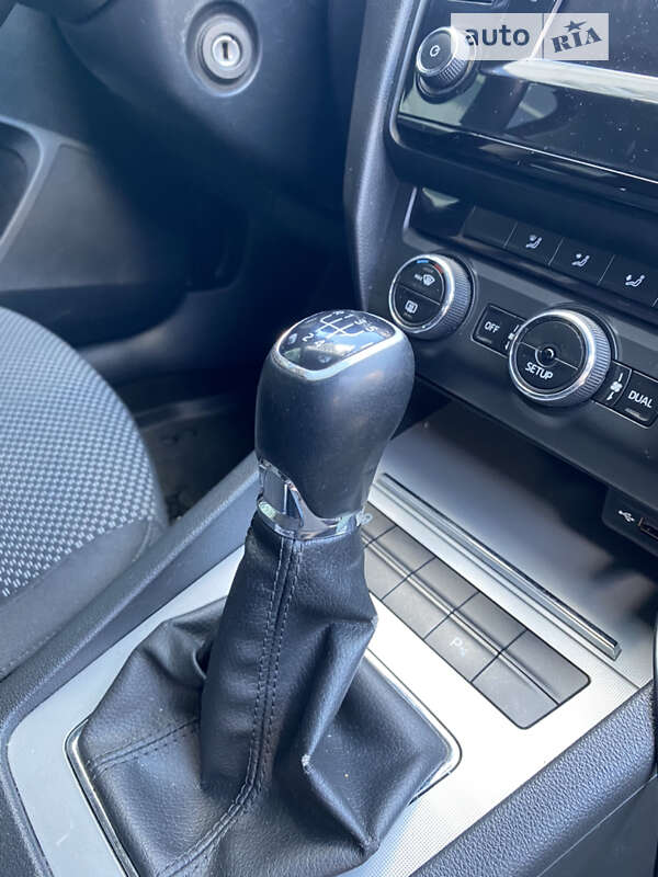 Универсал Skoda Octavia 2015 в Трускавце