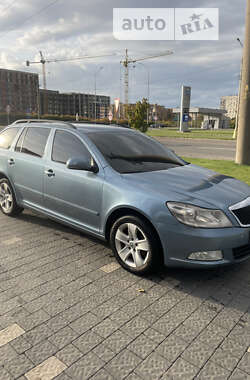 Универсал Skoda Octavia 2009 в Ужгороде