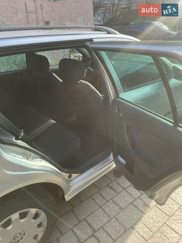 Универсал Skoda Octavia 2003 в Сваляве