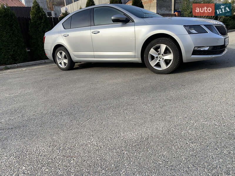 Лифтбек Skoda Octavia 2017 в Киеве