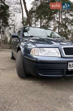 Универсал Skoda Octavia 2003 в 