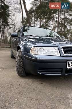 Универсал Skoda Octavia 2003 в Виннице