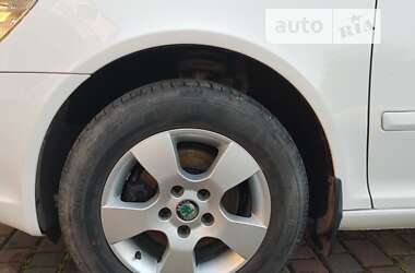 Универсал Skoda Octavia 2010 в 