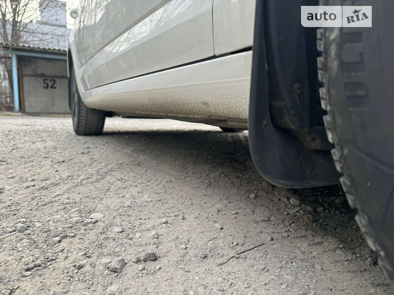 Универсал Skoda Octavia 2014 в Днепре