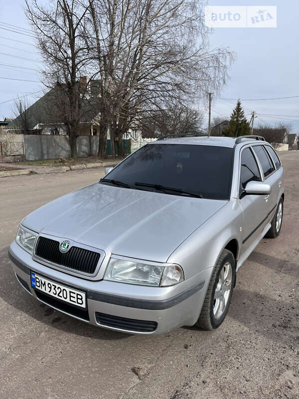 Універсал Skoda Octavia 2003 в Глухові