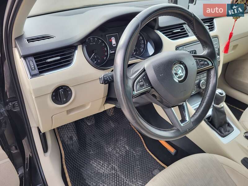 Универсал Skoda Octavia 2016 в Ровно