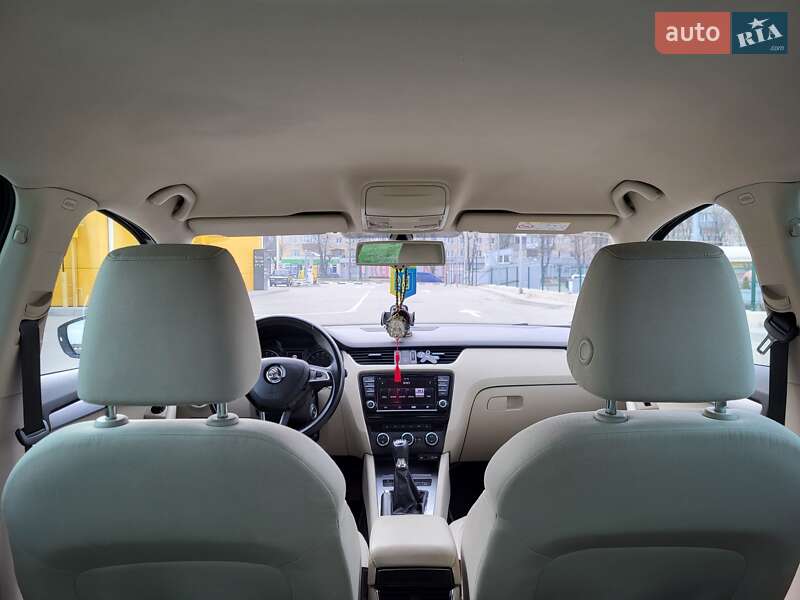Универсал Skoda Octavia 2016 в Ровно