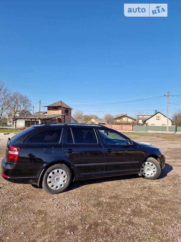 Універсал Skoda Octavia 2011 в Бродах