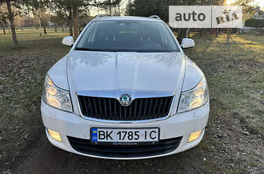 Универсал Skoda Octavia 2012 в Ровно